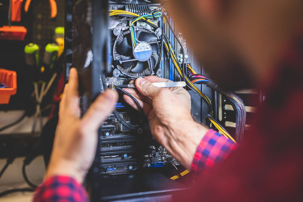 desktop repair in Canada at gadgets and gold